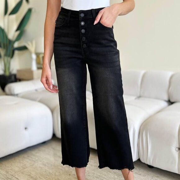 Judy Blue NWT Women’s Mid-Rise Destroyed Hem Distressed Jeans (Size 3/26) - Picture 7 of 10